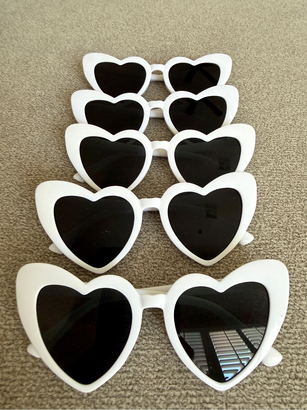 White Heart-Shaped Sunglasses 5 pairs - party accessories